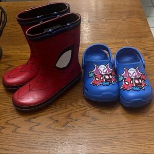 Marvel Red and Blue Kids Boots and Clogs size 9/10